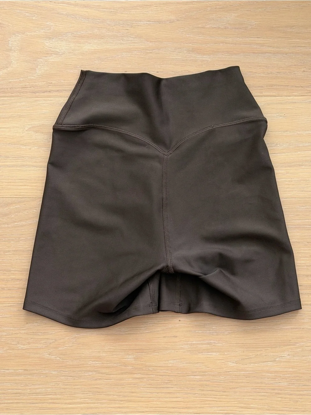 Alo High-Rise Chocolate Brown Bike Shorts